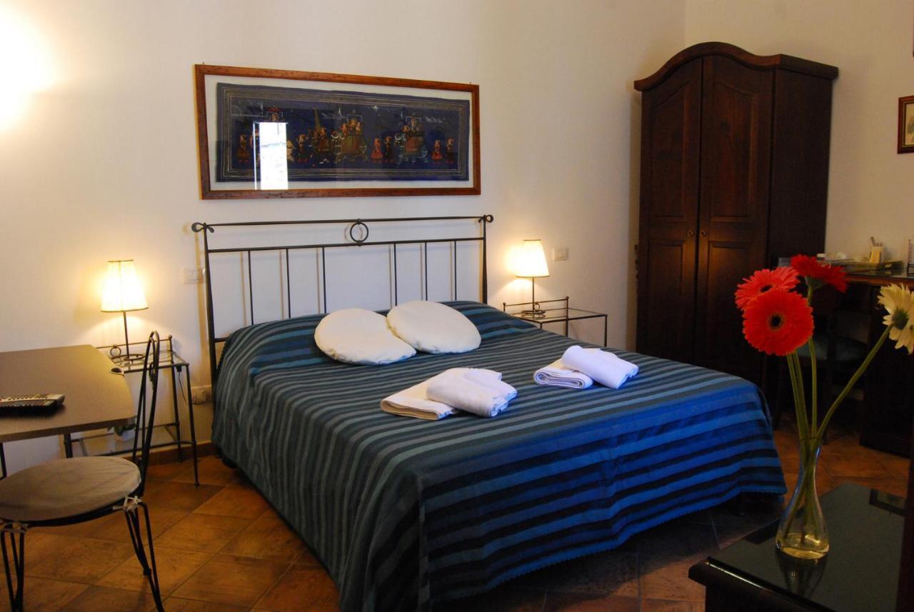 B&B Corte Barocca Lecce Exterior photo